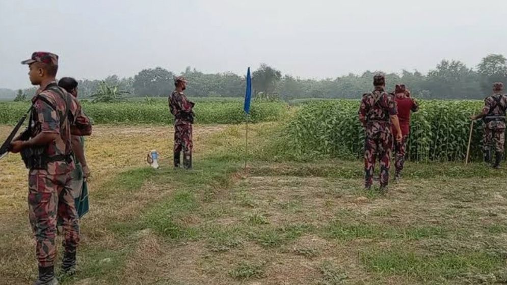 বেনাপোল সীমান্তে বিজিবির কঠোর পদক্ষেপে সার পাচার ও পুশ-ইন রোধ