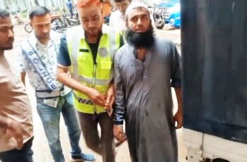 চুয়াডাঙ্গায় ছাত্রীকে ধর্ষণের অভিযোগে মহিলা মাদ্রাসার শিক্ষক আটক