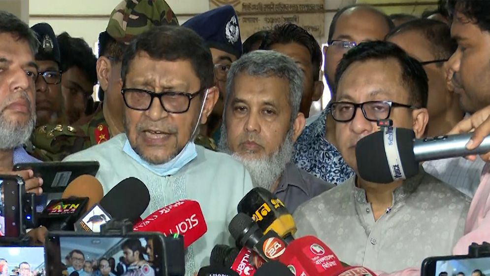আগামী তিন মাসে ১৫ হাজার ডাক্তার-নার্স নিয়োগের ঘোষণা