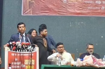 সরকার ও বিরোধী দল জনগণের আকাঙ্ক্ষা বুঝতে অক্ষম: তাজুল ইসলাম