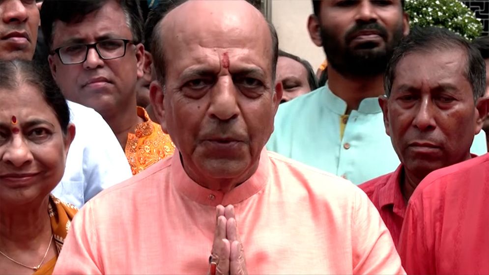জন্মাষ্টমী উপলক্ষে ঢাকেশ্বরী মন্দিরে ভারতীয় হাইকমিশনারের শুভেচ্ছা