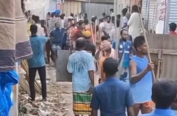 বিয়ের গাড়ি আটকে সংঘর্ষ, বরসহ আহত ৩৫ জন