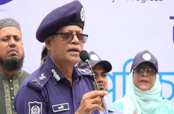 সরকারের বিরুদ্ধে ষড়যন্ত্রকারী পুলিশ অফিসারদের চিহ্নিত করেছে পুলিশ