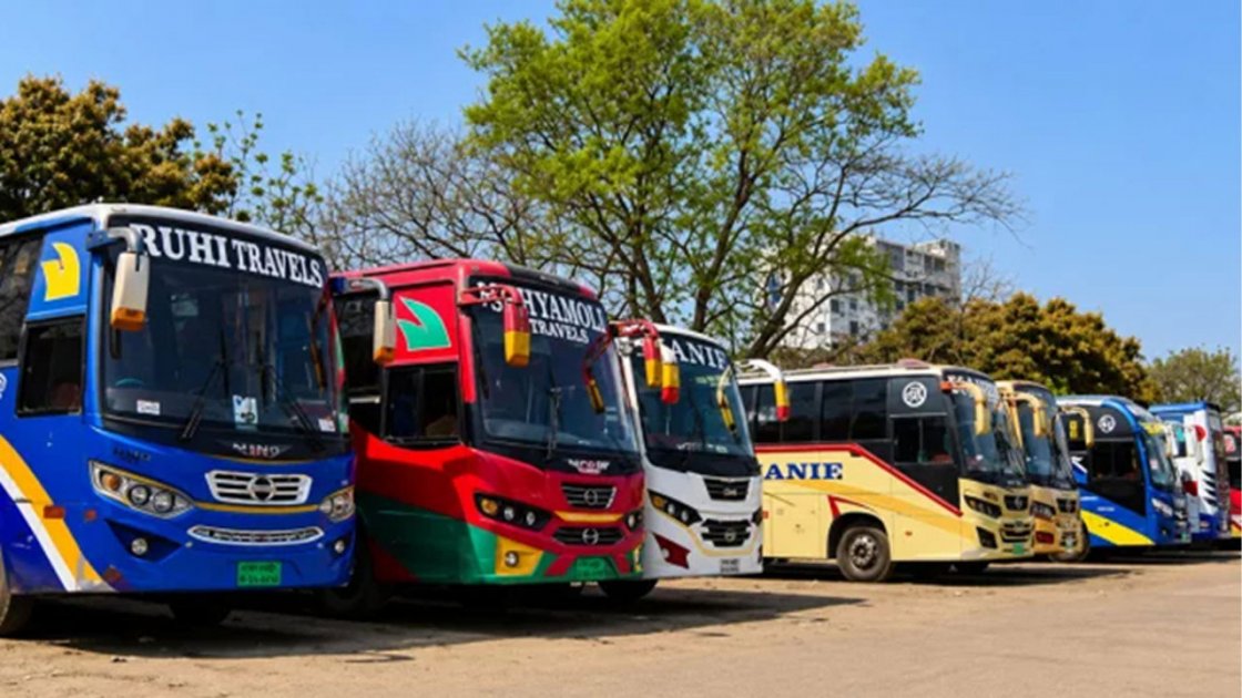 রাজশাহী থেকে দূরপাল্লার বাস চলাচল বন্ধ, যাত্রীরা ভোগান্তিতে