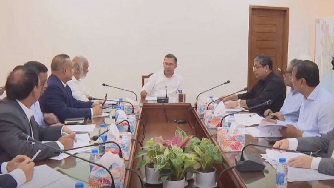 ডেঙ্গু বিস্তার ঠেকাতে প্রধানমন্ত্রী সচেতনতা কার্যক্রম বাড়ানোর নির্দেশ দিয়েছেন