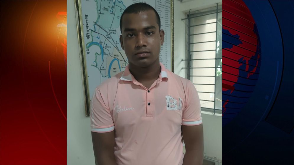 ঝিনাইদহে ভুয়া এনএসআই পরিচয়ে যুবক আটক