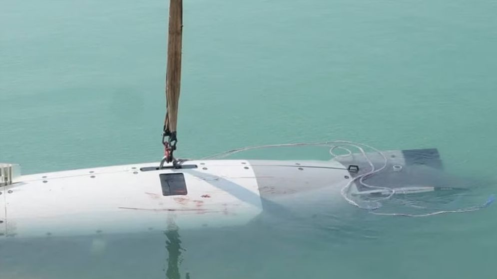 হরমুজ প্রণালিতে মার্কিন সাবমেরিন ড্রোন আটক করেছে ইরান