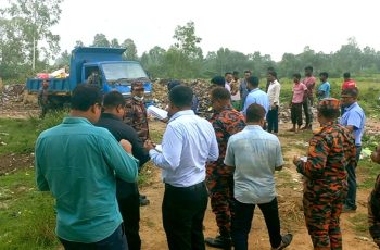 হিলি কাস্টমসে ১০ লাখ টাকার মেয়াদোত্তীর্ণ মালামাল ধ্বংস