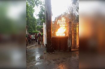 সিরাজগঞ্জে বিদ্যুৎমন্ত্রীর বাসায় বজ্রপাতে আগুনের ঘটনা