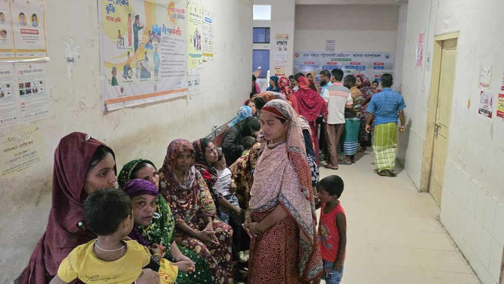 পটুয়াখালীতে বাস-অ্যাম্বুলেন্স সংঘর্ষে এক রোগীর মৃত্যু