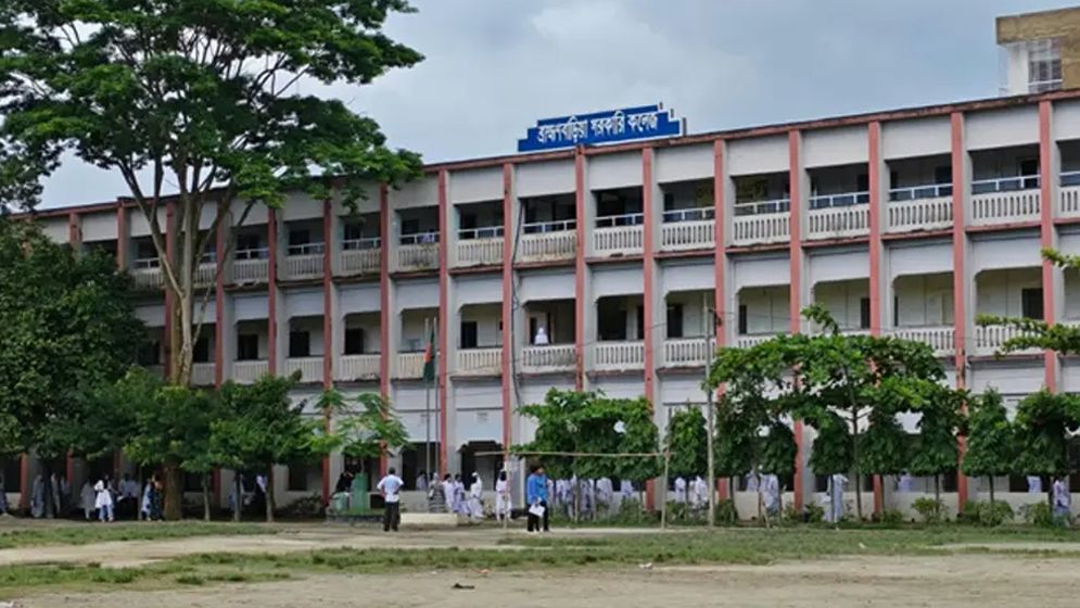 ব্রাহ্মণবাড়িয়ায় নবীনবরণ কনসার্ট বন্ধের দাবি কওমি শিক্ষার্থীদের