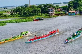 ব্রাহ্মণবাড়িয়ায় তিতাস নদীতে দুবছর পর বর্ণাঢ্য নৌকাবাইচ