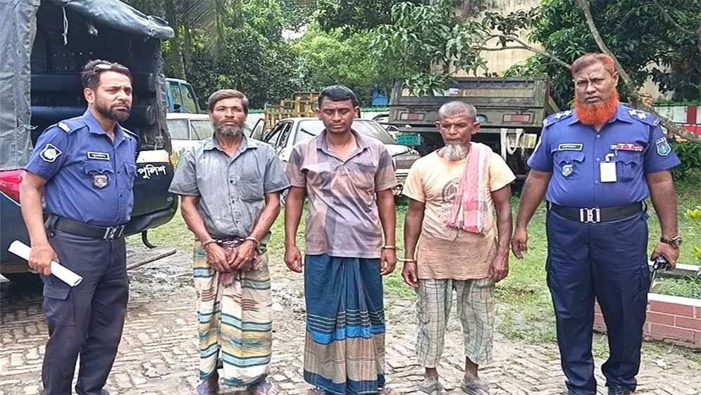 জয়পুরহাটে সরকারি গাছ কাটায় ৩ জনের কারাদণ্ড