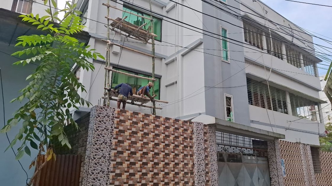 সাকিব আল হাসানের বাড়িতে সংস্কারকাজ শুরু