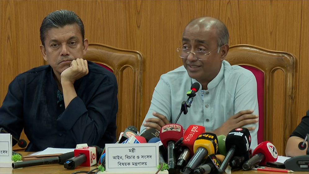 মাদক পাচার ও ড্রোন ব্যবহারে উদ্বেগ প্রকাশ আইনমন্ত্রীর