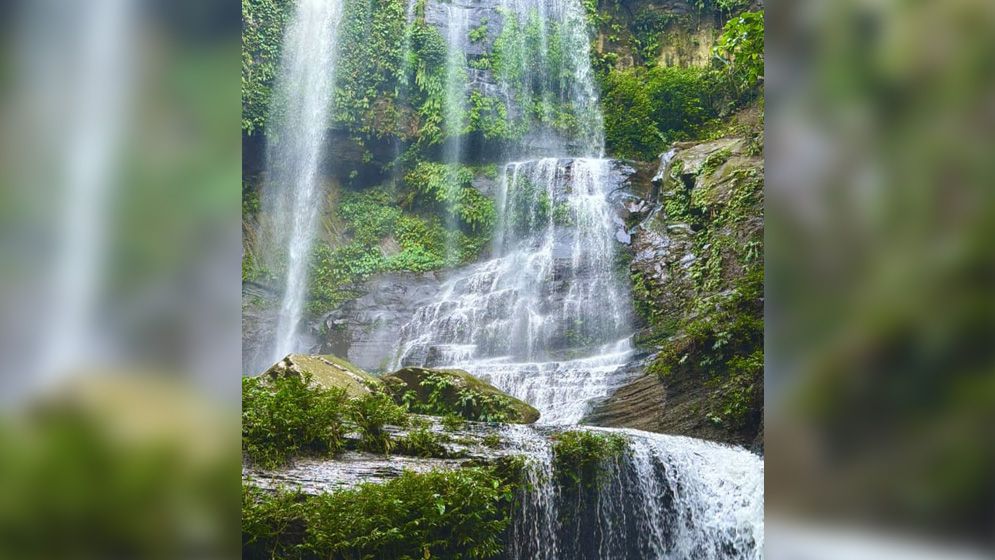 এক ভীতু তরুণের গহীন পাহাড় জয়ের গল্প