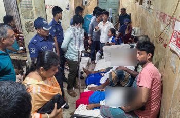 হাতিয়ায় শ্রেণিকক্ষে ২১ শিক্ষার্থী অসুস্থ, আতঙ্ক ছড়িয়েছে