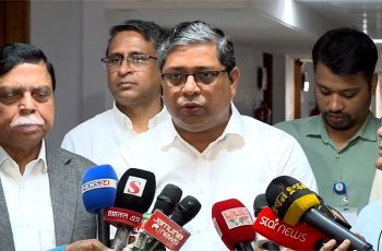 ইসির নির্বাচনের সময়সূচি নিয়ে সরকারের সাথে আলোচনা হয়নি: মীর শাহে আলম