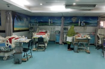 রমেক হাসপাতালে এসির অভাবে রোগীদের ভোগান্তি
