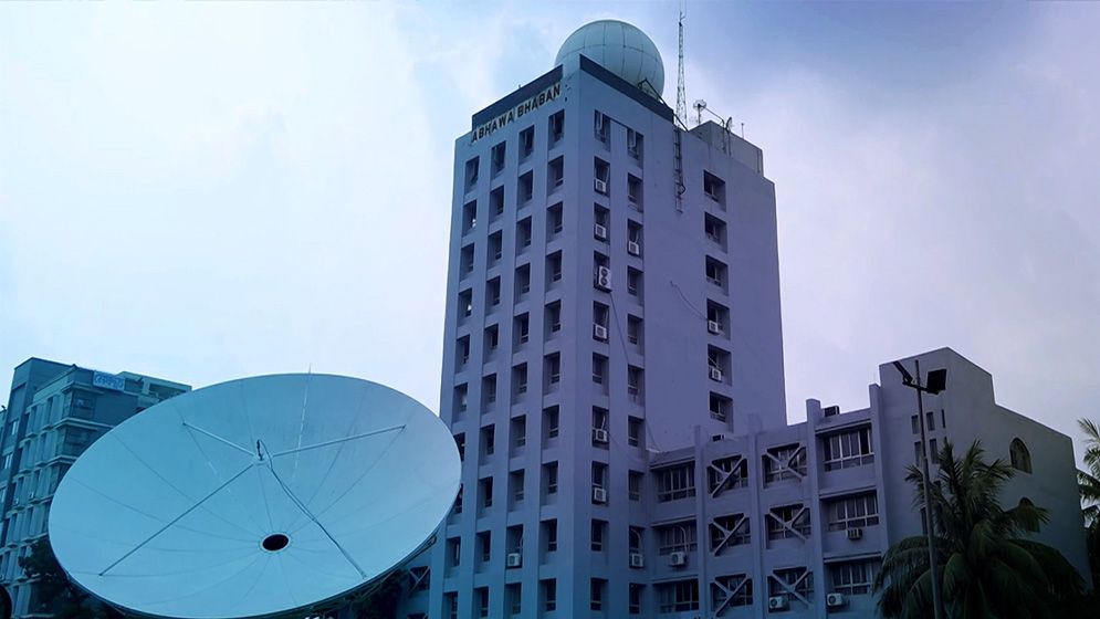 রাজধানীতে আজ রাতে বৃষ্টির সম্ভাবনা নেই, তাপমাত্রা কমবে