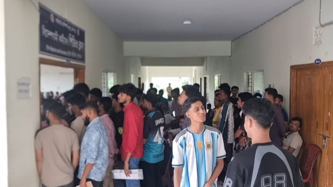 চাঁদপুর টিটিসিতে প্রশিক্ষণের অভাব, কর্মীরা ভোগান্তিতে