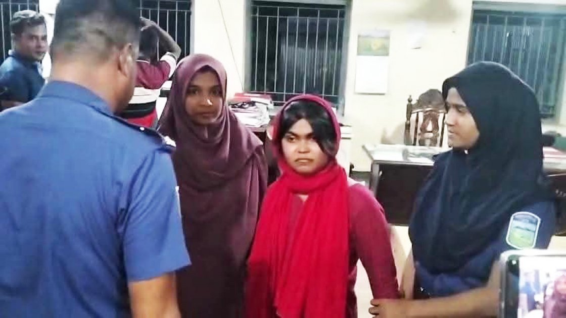 নেত্রকোণায় ফ্যামিলি কার্ডের জন্য ঘুষ: এনসিপি নেত্রী সাময়িক অব্যাহতি