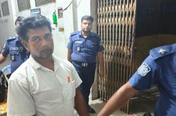 যশোরে এজলাস থেকে মামলার নথি চুরির অভিযোগে আইনজীবী আটক