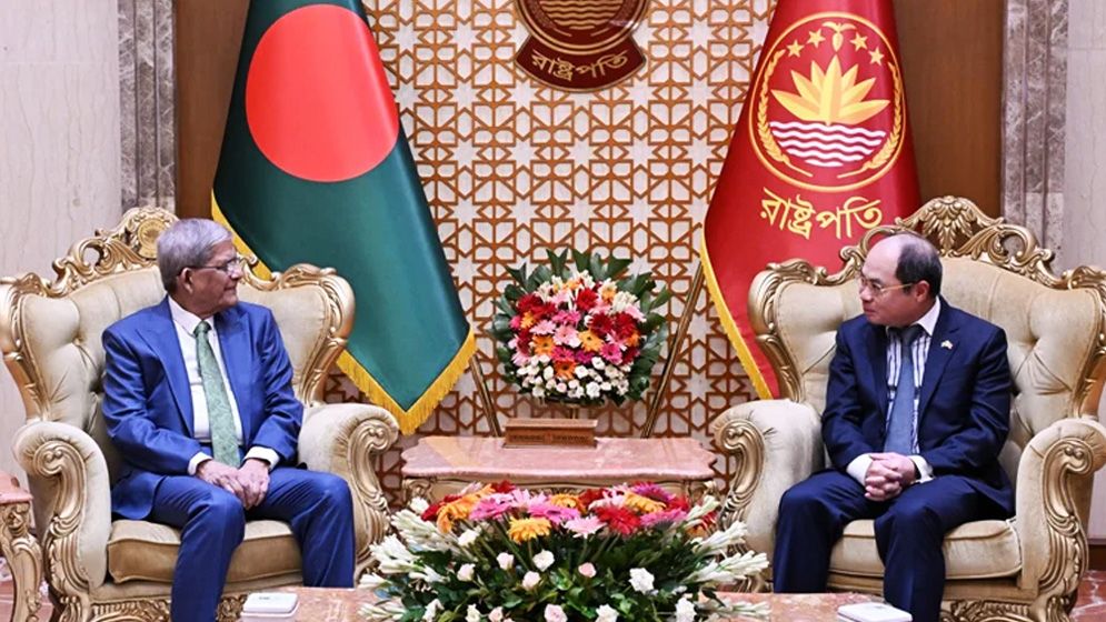 ভিয়েতনামের ভিসা প্রক্রিয়া সহজ করার আহ্বান রাষ্ট্রপতির