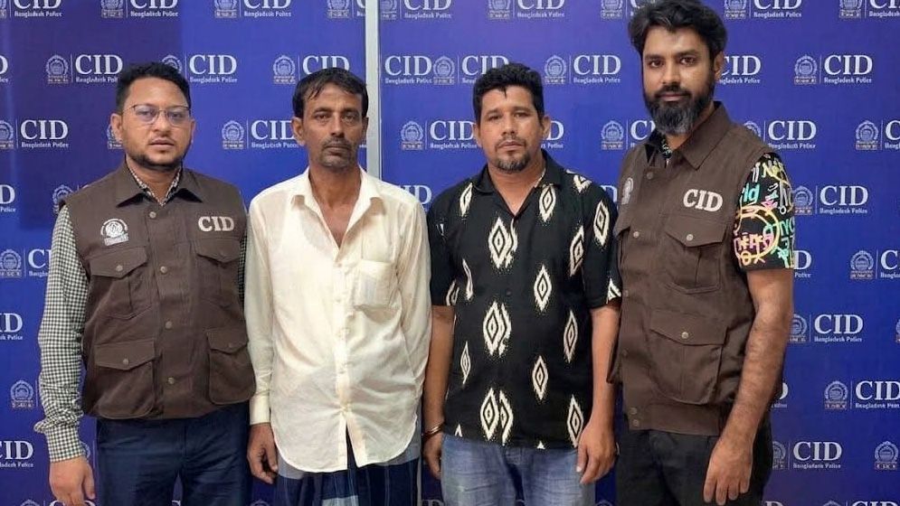 ইতালি যাওয়ার পথে নৌকা ডুবে ৮ বাংলাদেশির মৃত্যু, গ্রেফতার ২