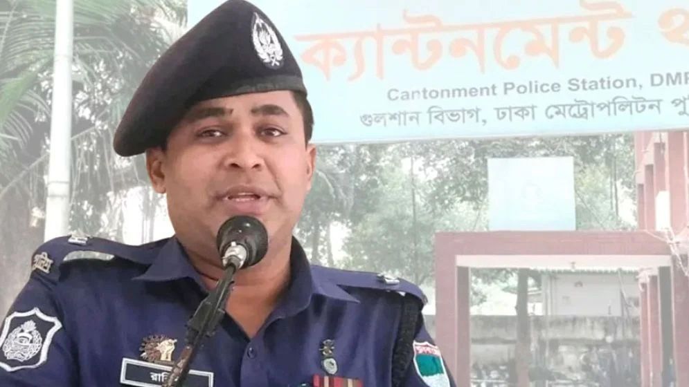 ক্যান্টনমেন্ট থানার ওসি রাকিবুল হাসান ডিবি হেফাজতে
