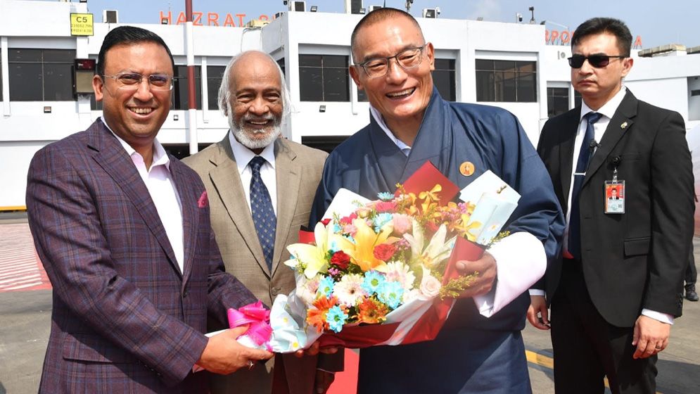 ভুটানের প্রধানমন্ত্রী শেরিং তোবগে ঢাকায় পৌঁছেছেন