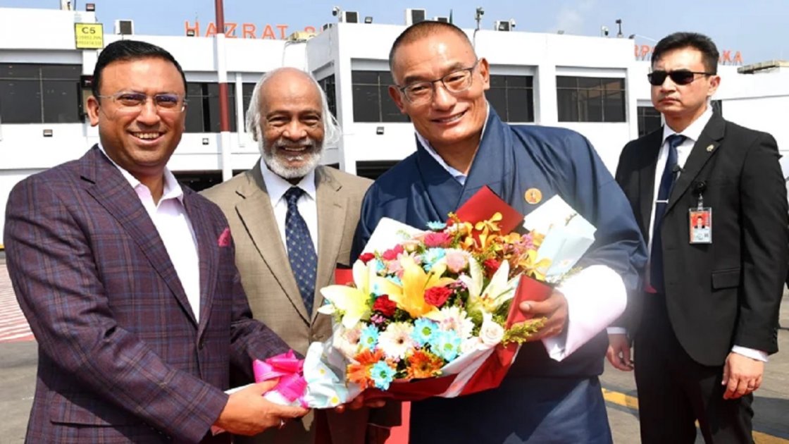 ভুটানের প্রধানমন্ত্রীকে শাহজালাল বিমানবন্দরে অভ্যর্থনা