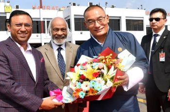 ভুটানের প্রধানমন্ত্রীকে শাহজালাল বিমানবন্দরে অভ্যর্থনা