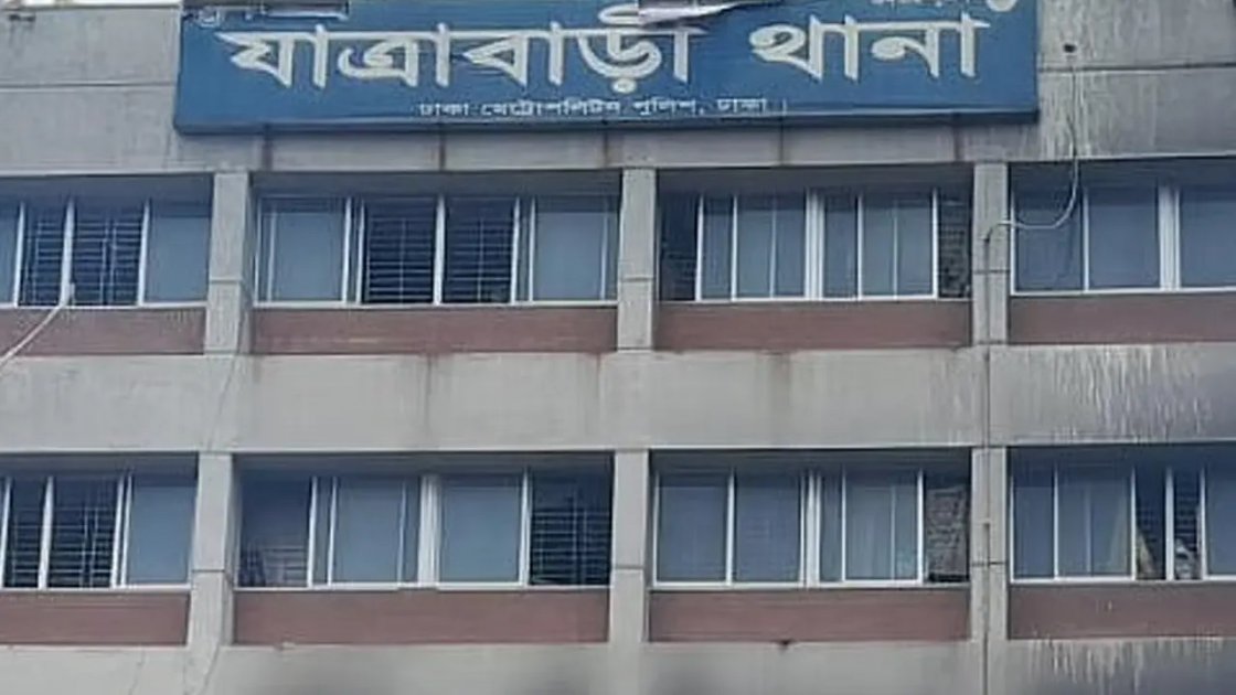 যাত্রাবাড়ীতে ককটেলের বিস্ফোরণে রিকশাচালক আহত