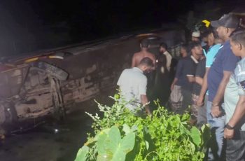 পটুয়াখালীতে বাস-অটোরিকশা সংঘর্ষে ৪ জন নিহত