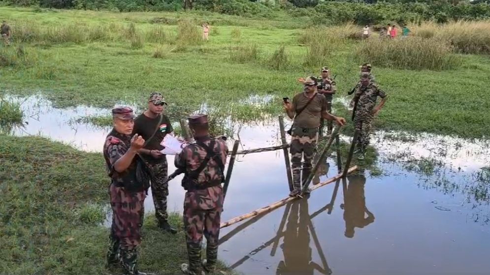 আখাউড়া সীমান্তে বাংলাদেশি কিশোর শাকিলের মরদেহ ফেরত দিল বিএসএফ
