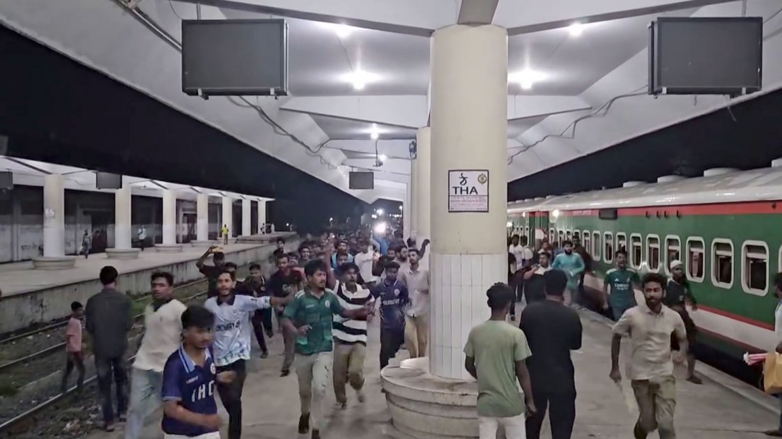 রাবি শিক্ষার্থীকে মারধর ও ভাঙচুরের ঘটনায় তদন্ত কমিটি গঠন