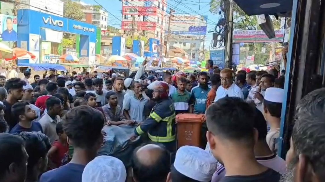 কিশোরগঞ্জে নির্মাণাধীন ভবনে বিদ্যুতায়িত হয়ে ২ শ্রমিকের মৃত্যু