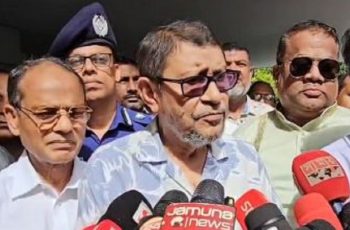 সরকারি হাসপাতালের সামনে ক্লিনিকের অনুমোদন বন্ধের ঘোষণা স্বাস্থ্যমন্ত্রীর