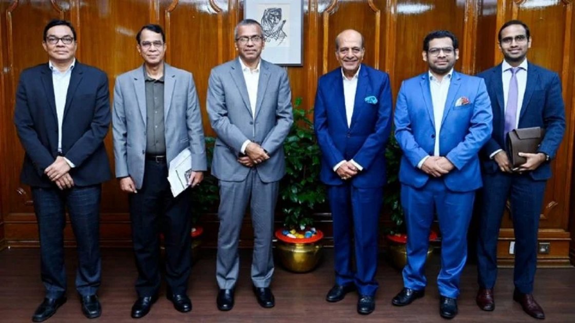 বাংলাদেশ ব্যাংক ও ভারতীয় হাইকমিশনারের বৈঠকে অর্থনৈতিক সম্পর্ক জোরদারের আলোচনা