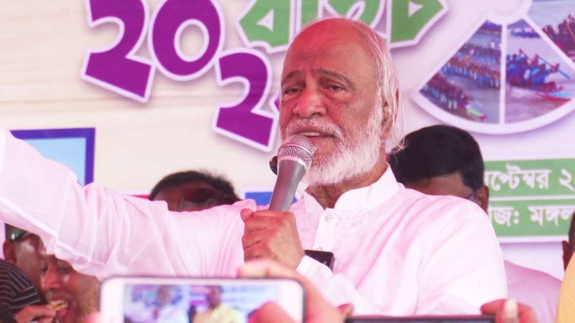 সমাজব্যবস্থার জটিলতার কারণে মানুষ আনন্দ ভুলে গেছে: মন্ত্রী