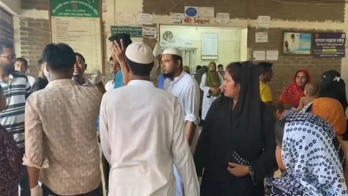 গাজীপুরে ট্রাক চাপায় অটোরিকশার তিন যাত্রী নিহত