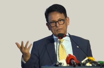 শিক্ষামন্ত্রী শিক্ষার্থীদের দেশে ফেরার আহ্বান জানালেন