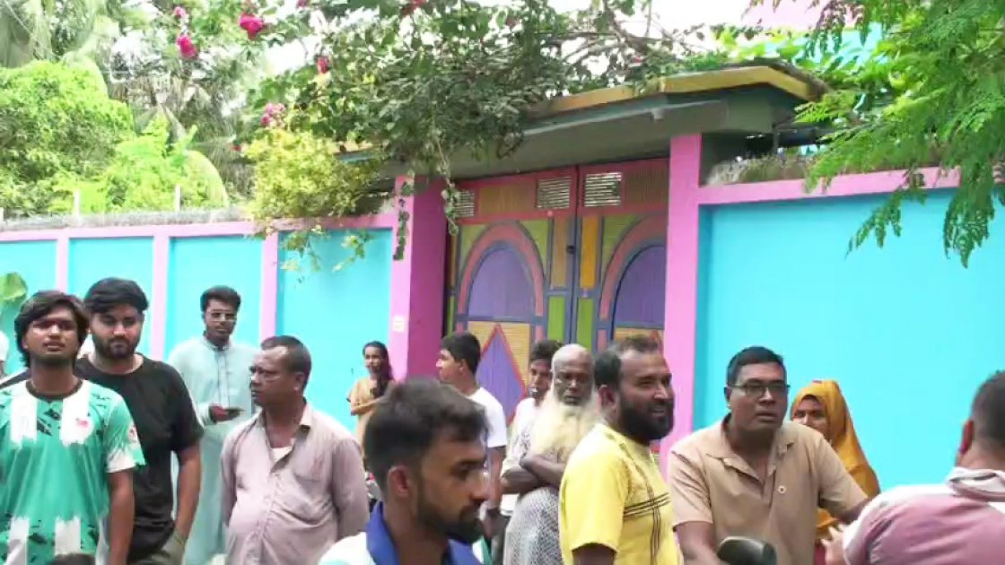 নাটোরে পুলিশের বিরুদ্ধে শিশুর আঙুল কেটে দেওয়ার অভিযোগ