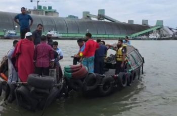 নারায়ণগঞ্জে ট্রলার ডুবিতে এক নারীর মরদেহ উদ্ধার, নিখোঁজ ৪