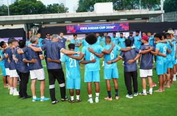 ফারহান আলী ওয়াহিদের অভিষেক, একাদশে নতুন মুখের সুযোগ