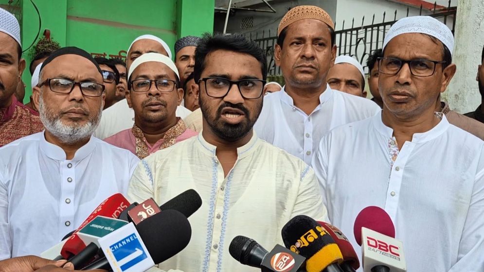 জামায়াত আমির ও নাহিদ ইসলামের নির্বাচনী জয় নিয়ে প্রশ্ন তুললেন রাশেদ খান