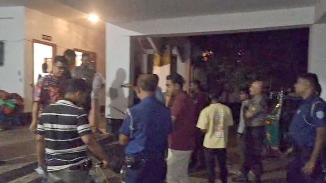 কুমিল্লায় কিশোর গ্যাংবিরোধী অভিযানে আটক ২৫৪