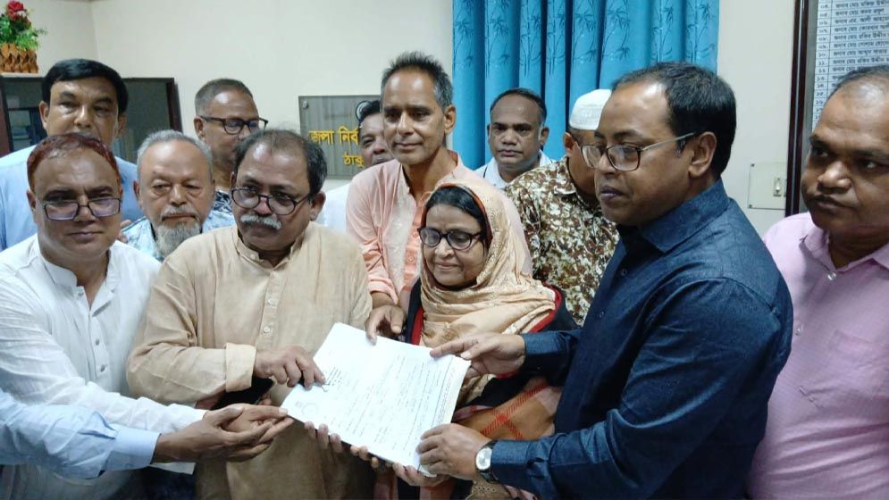 ঠাকুরগাঁও-১ আসনে উপনির্বাচনে মনোনয়নপত্র জমা দিলেন মির্জা ফয়সাল