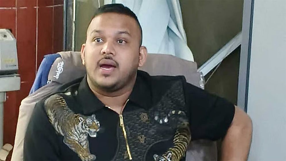 প্রিজন ভ্যান থেকে পালালেন মাদক কারবারি 'পিচ্চি রাজা'